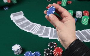 5 победных тактик в покере: блеф и полублеф